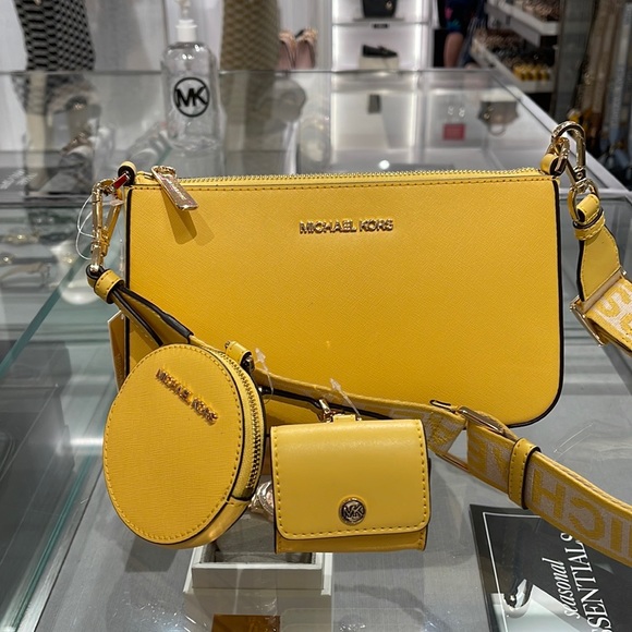 MICHAEL KORS JET SET TRAVEL SMALL SHOULDER CROSSBODY BAG WITH TECH ATTCH AIRPOD - Picture 1 of 16